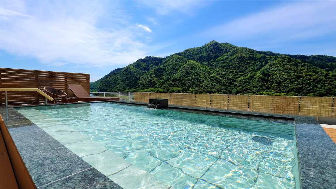 Ushou no Ie Sugiyama Ushou no Ie Sugiyama is perfectly located for both business and leisure guests in Gifu. The property offers guests a range of services and amenities designed to provide comfort and convenience. Free W