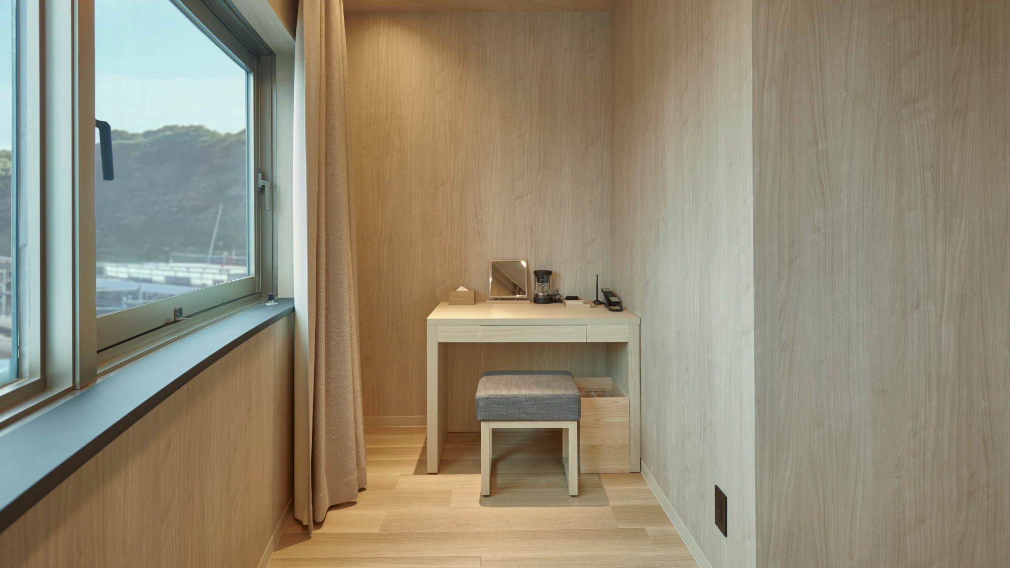 【ラグジュアリーフロアONEスイート01】