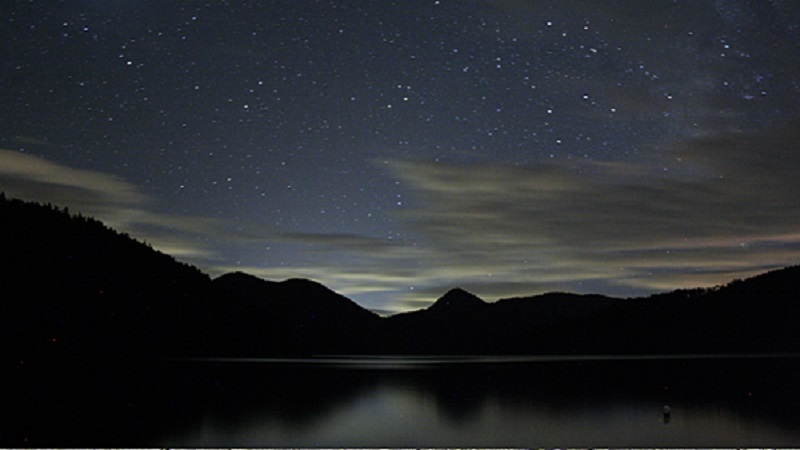 【夏】標高が高い然別湖は、星空が綺麗なことでも有名