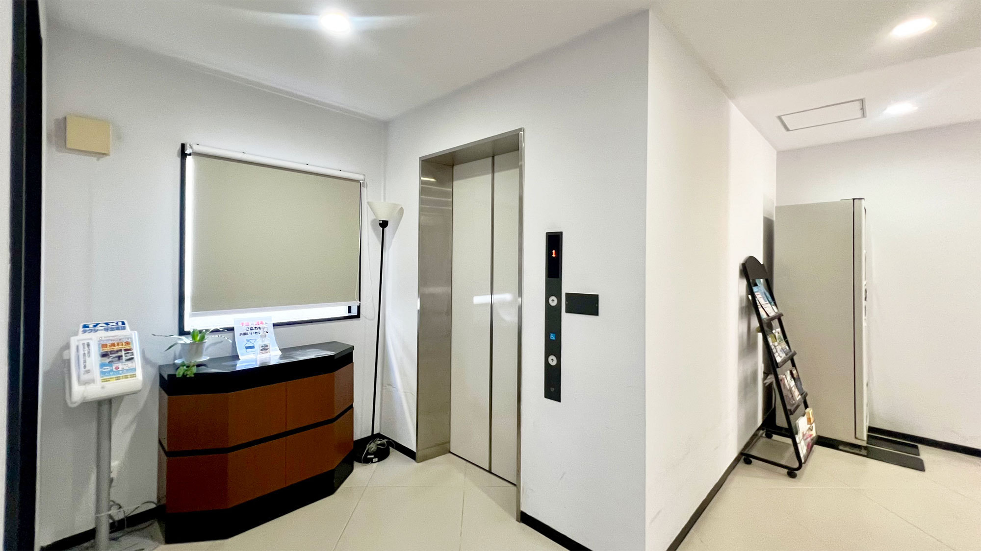 【館内】エレベーター（1F）