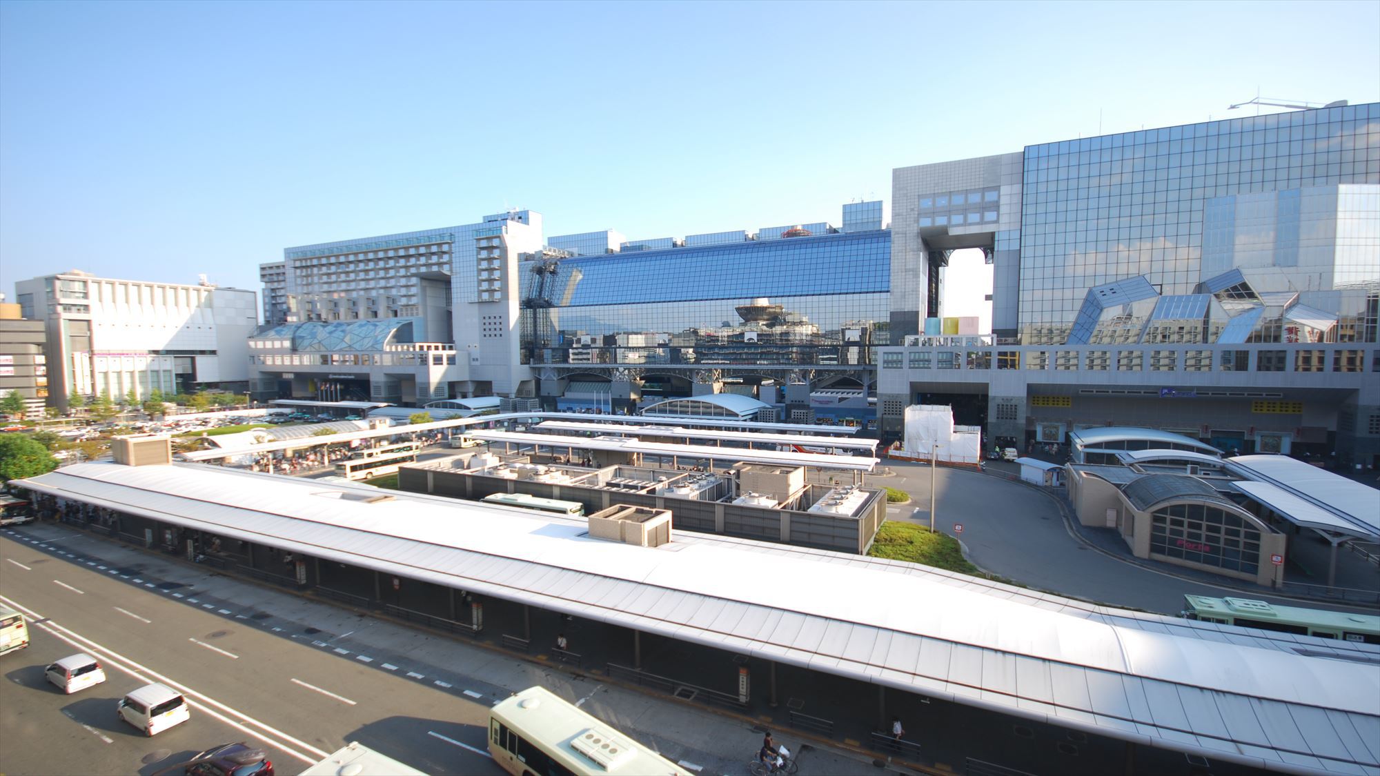 当館、客室フロアの廊下より見える京都駅