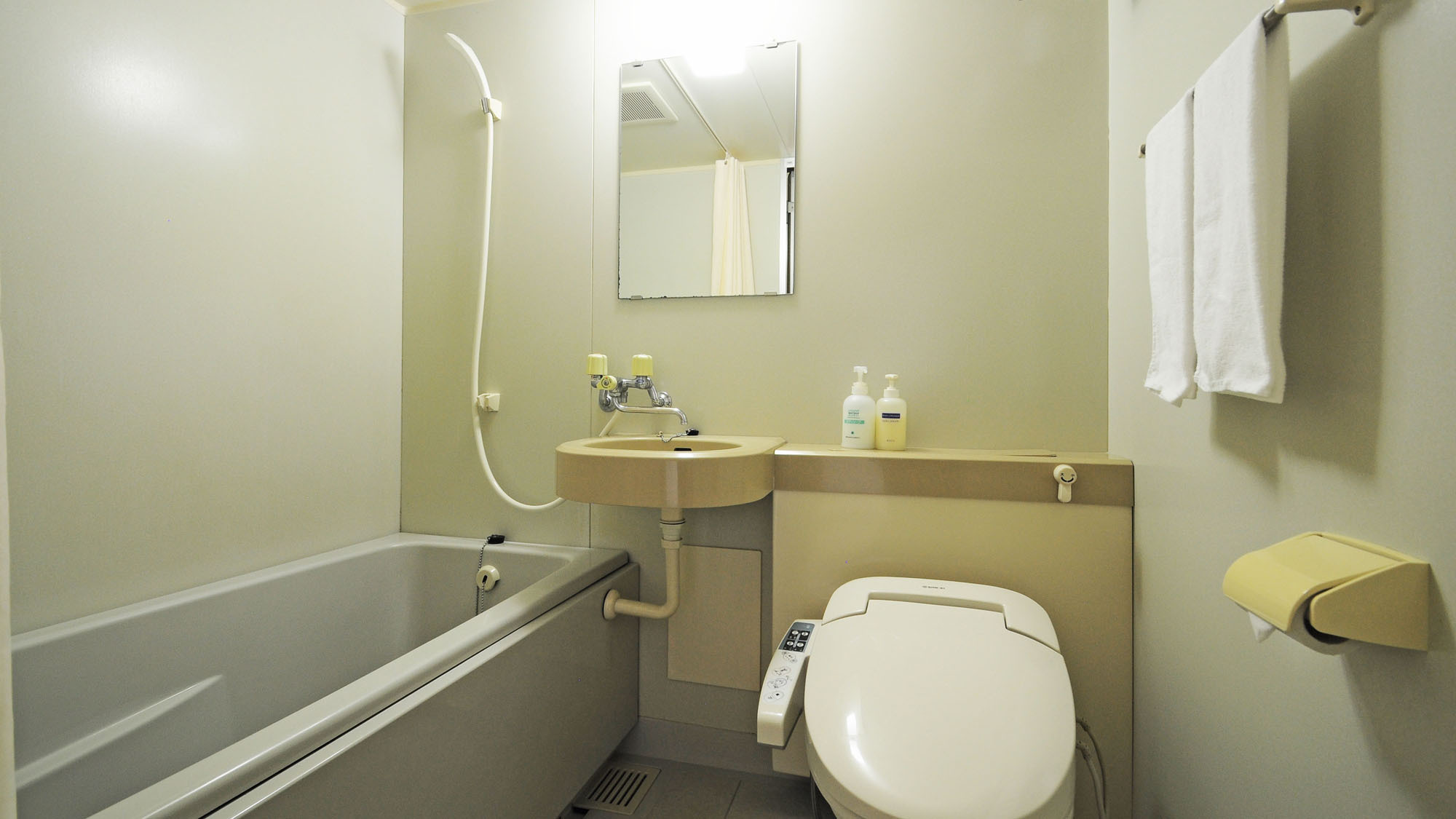 【客室】全客室は温水シャワー洗浄付きトイレのユニットバスとなります