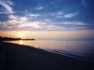 ウッパマビーチに沈む夕陽