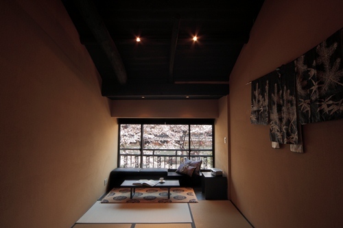 万寿寺橋2F(春)