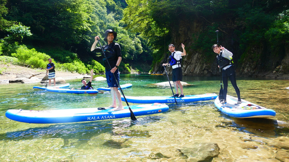 谷川連峰を望む赤谷湖でSUPに挑戦！（割引券あります！）