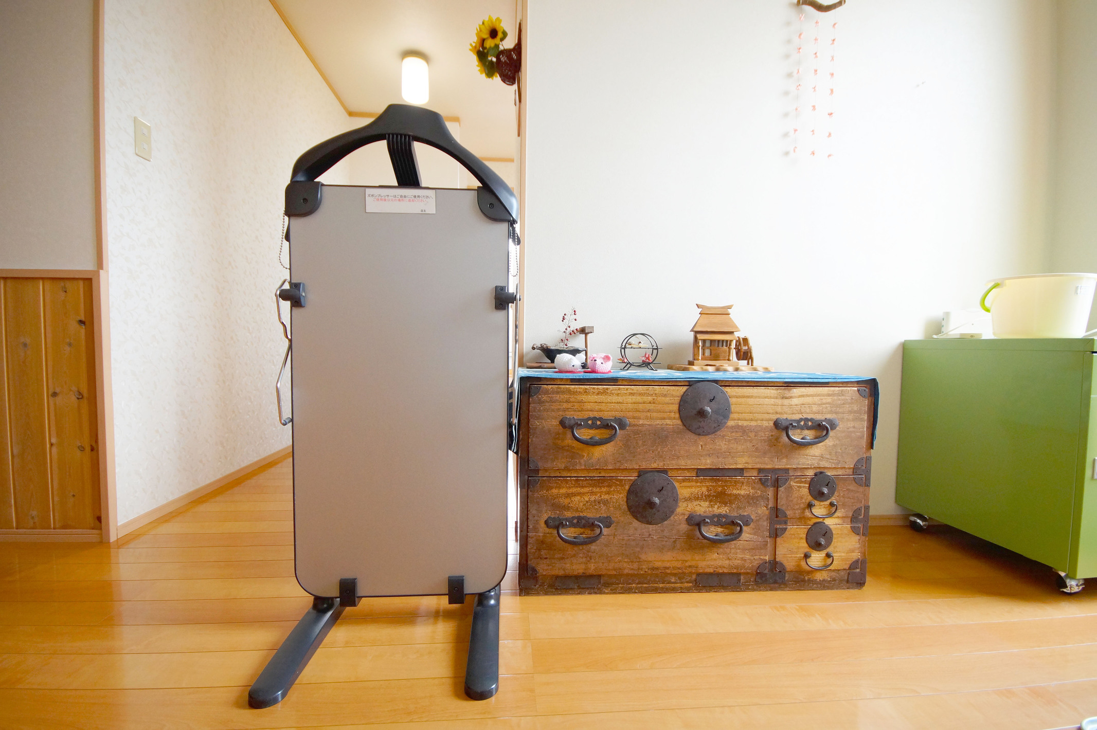 本館ズボンプレッサー