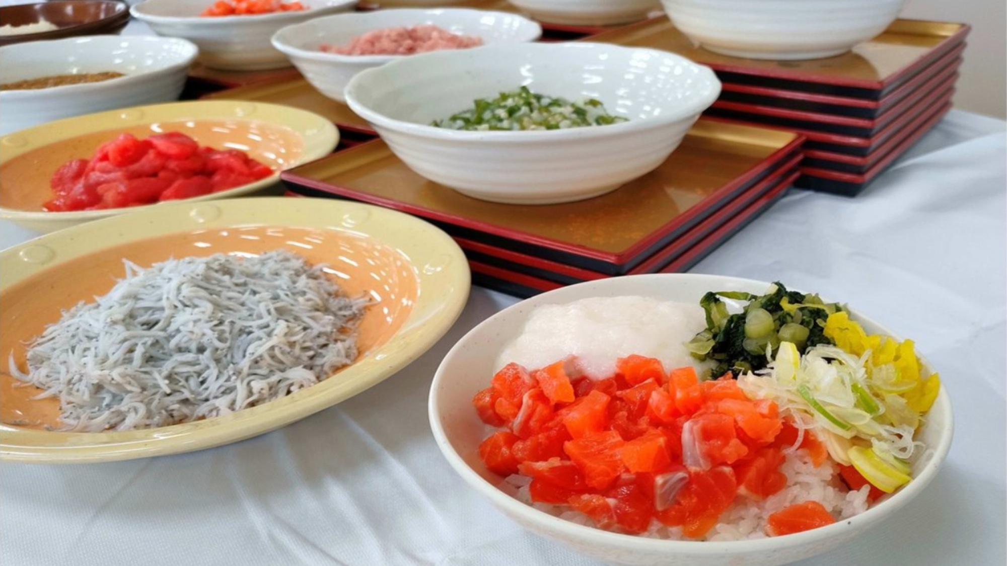 大人気朝食「のっけ丼」