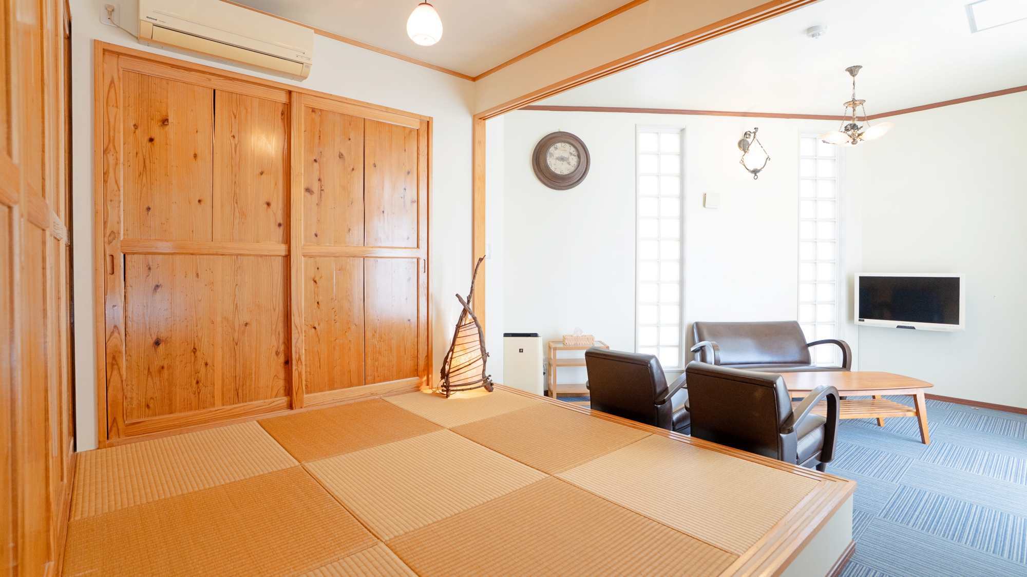 *【客室 風Kaze】畳スペースでくつろぎの和モダンステイ。