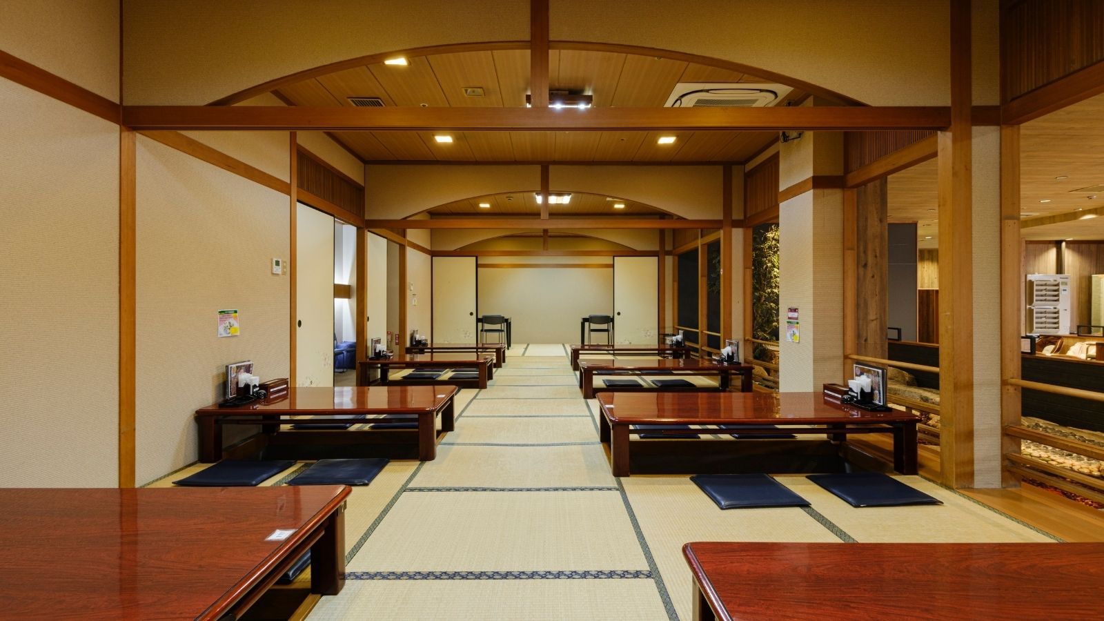 レストラン熊野川