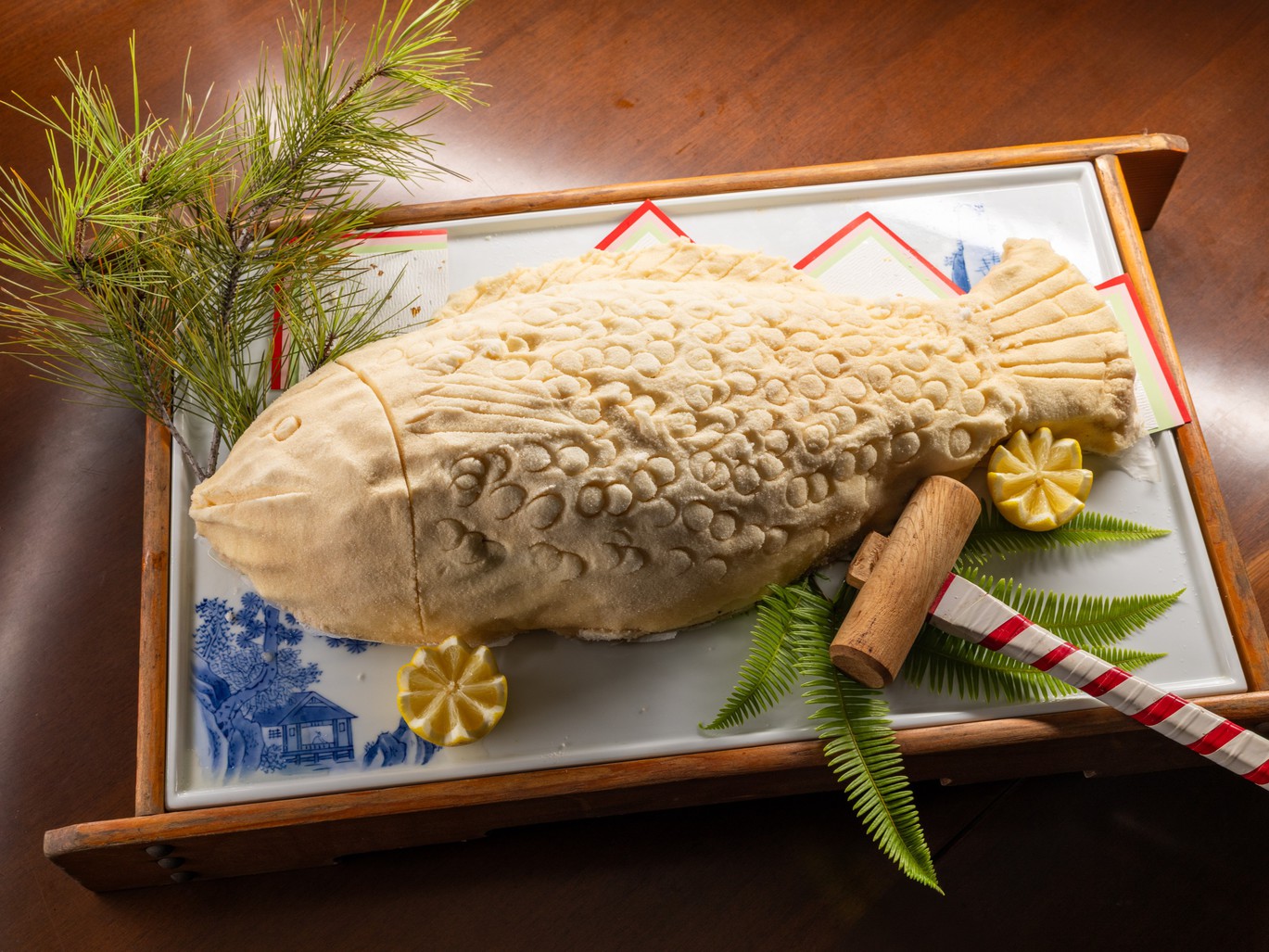 【慶事プラン】鯛の塩釜焼を叩いて割って、盛り上がること間違いなし♪