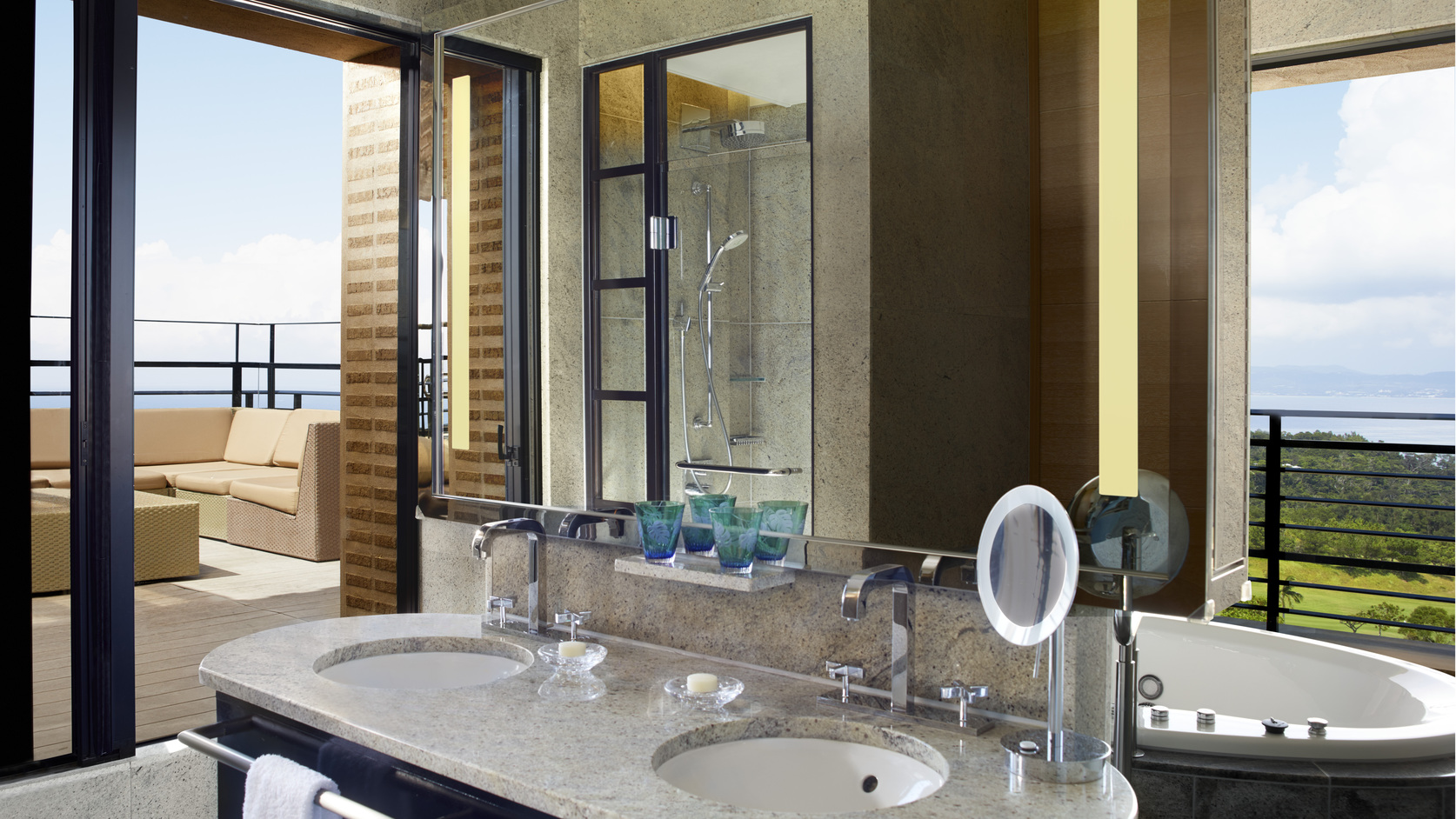 ザ・リッツ・カールトンスイートバスルーム