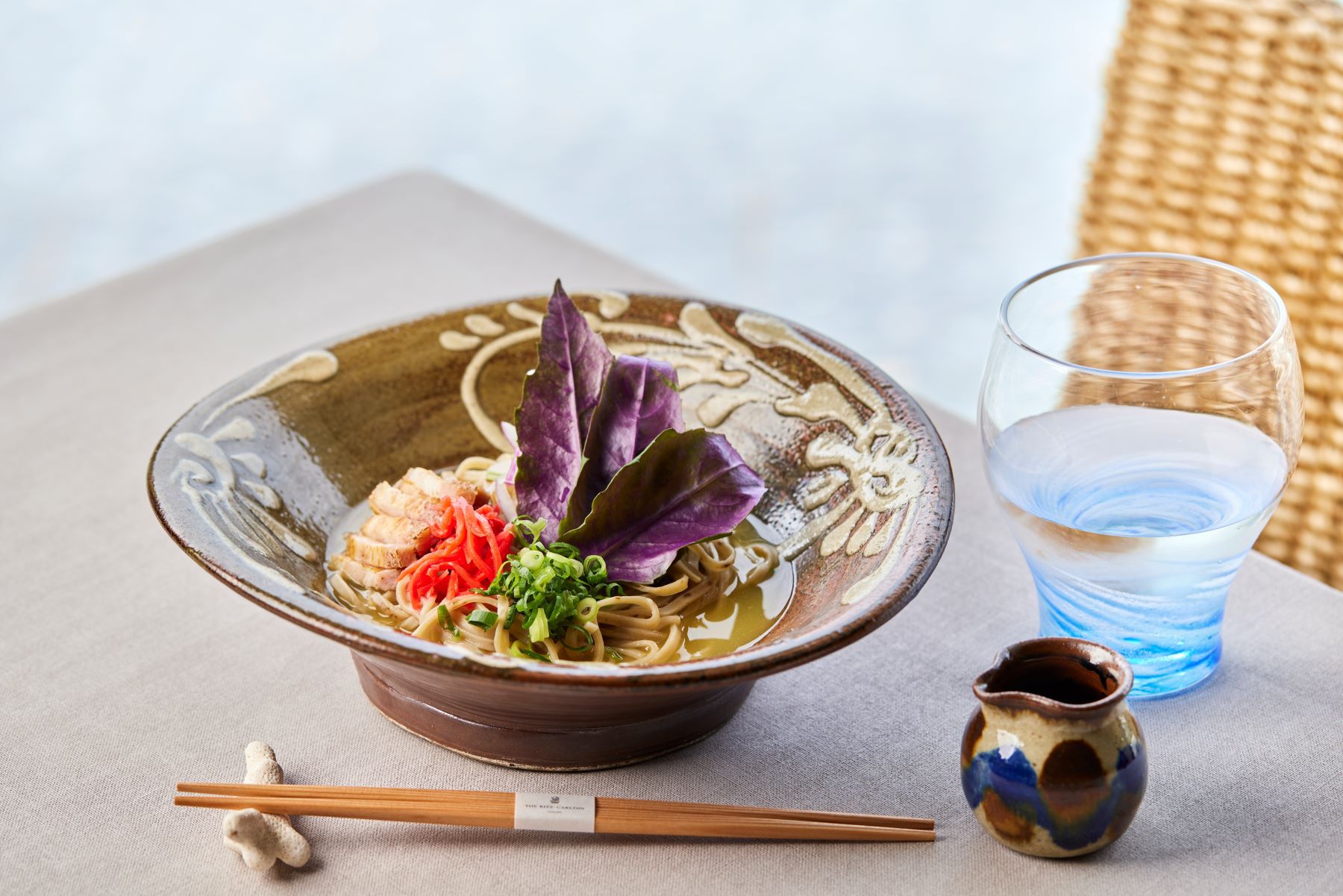 ダイニンググスク