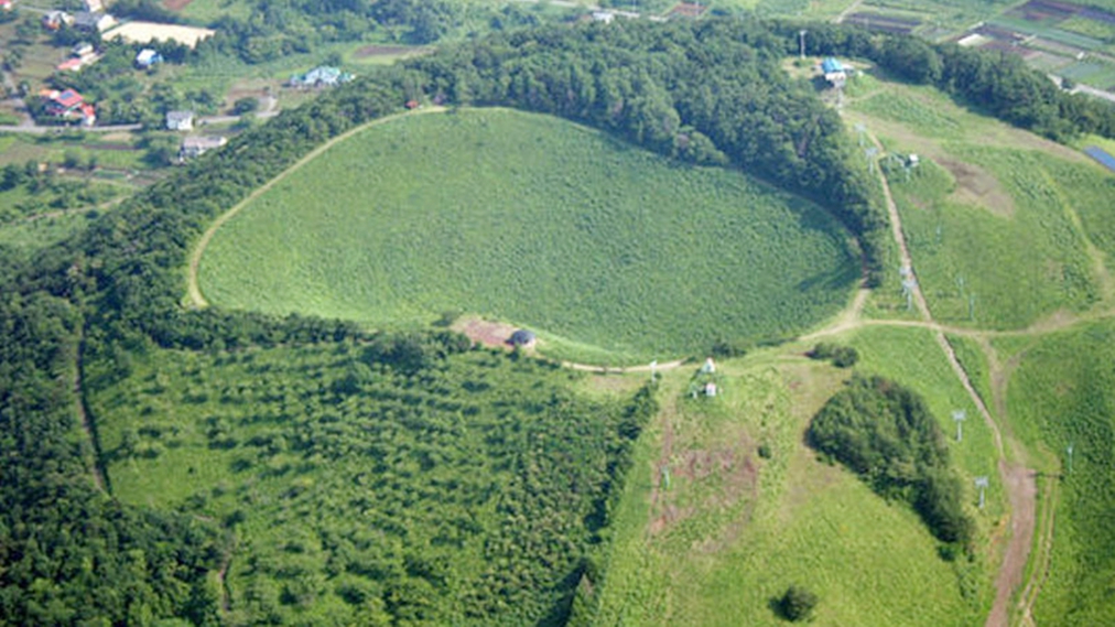 *周辺情報：神鍋山噴火口