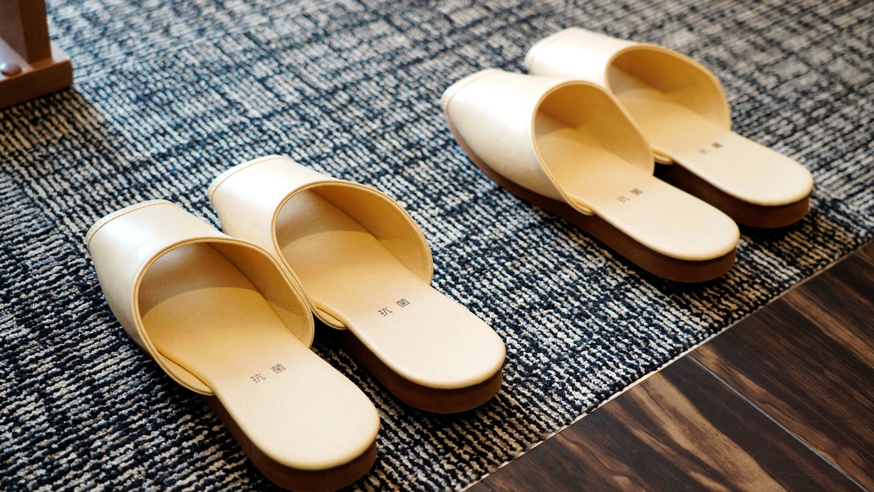 【エグゼクティブ客室備品】館内用スリッパ※一例