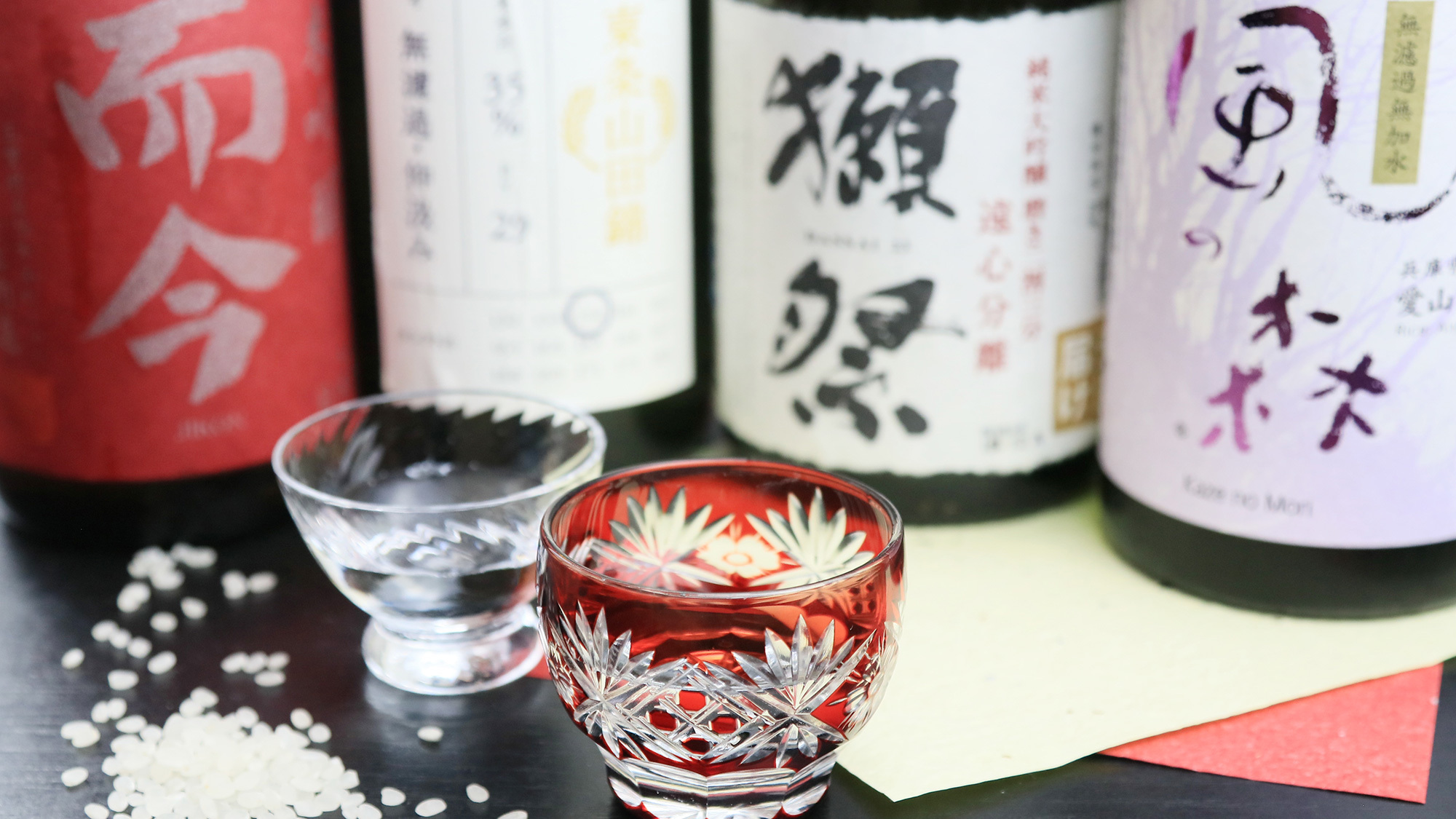 自慢のお酒女性でも飲みやすい奈良の「風の森」をはじめ、様々な種類を取り揃えております