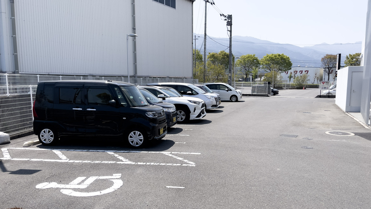 平面駐車場