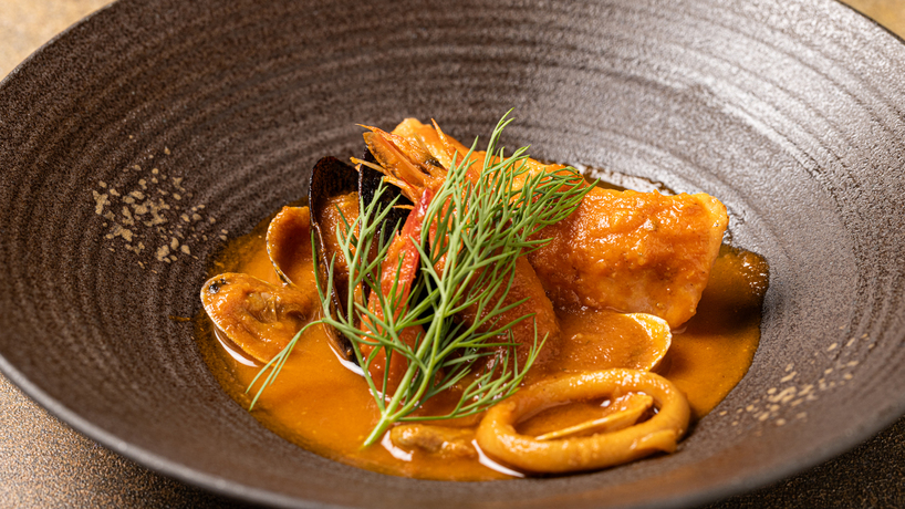 2025年6〜7月のメインチョイス：修善寺産アマゴのブイヤベースムール貝いか浅利海老