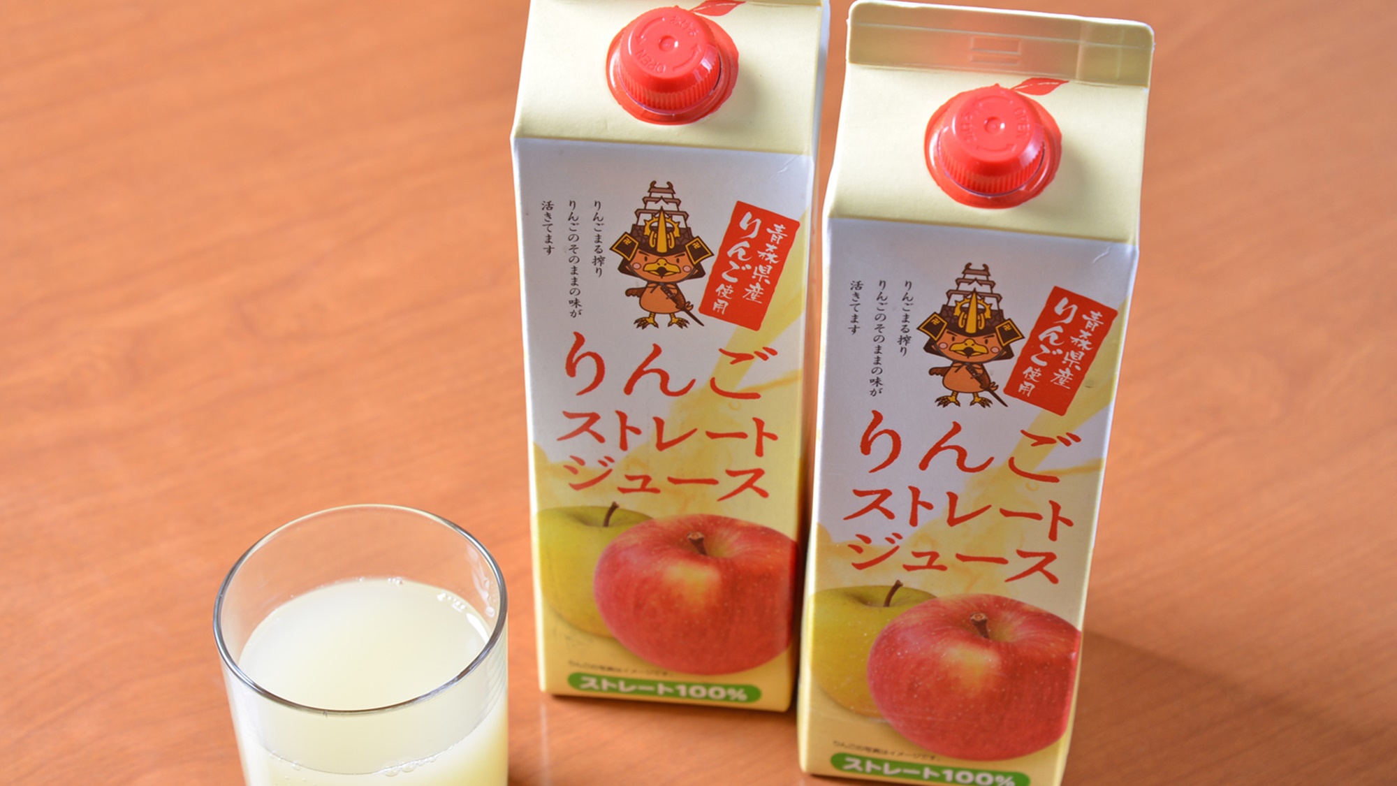 *青森のリンゴジュース/爽やかな朝に美味しい100％果汁のリンゴジュースを。