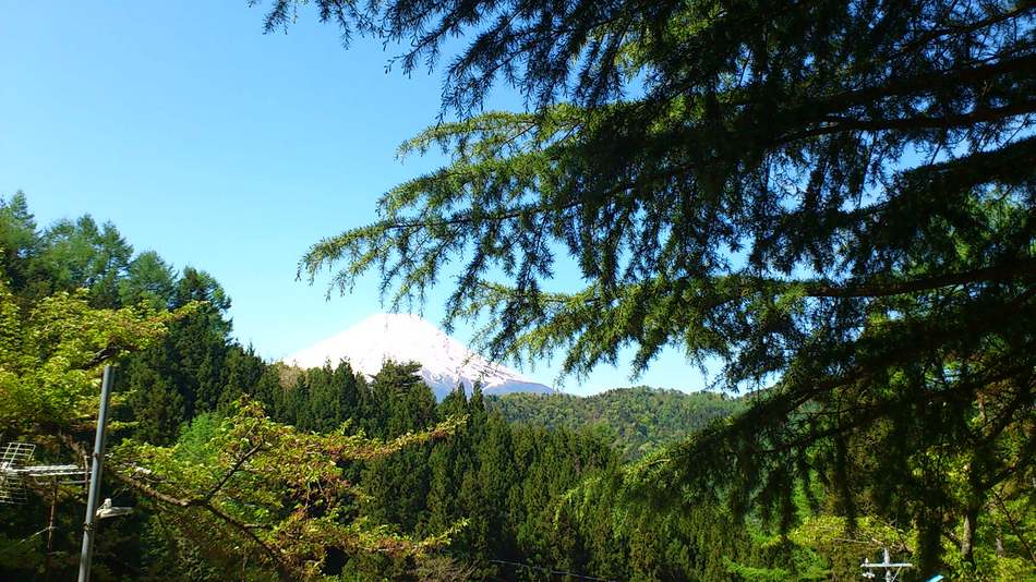 駐車場付近からの富士山