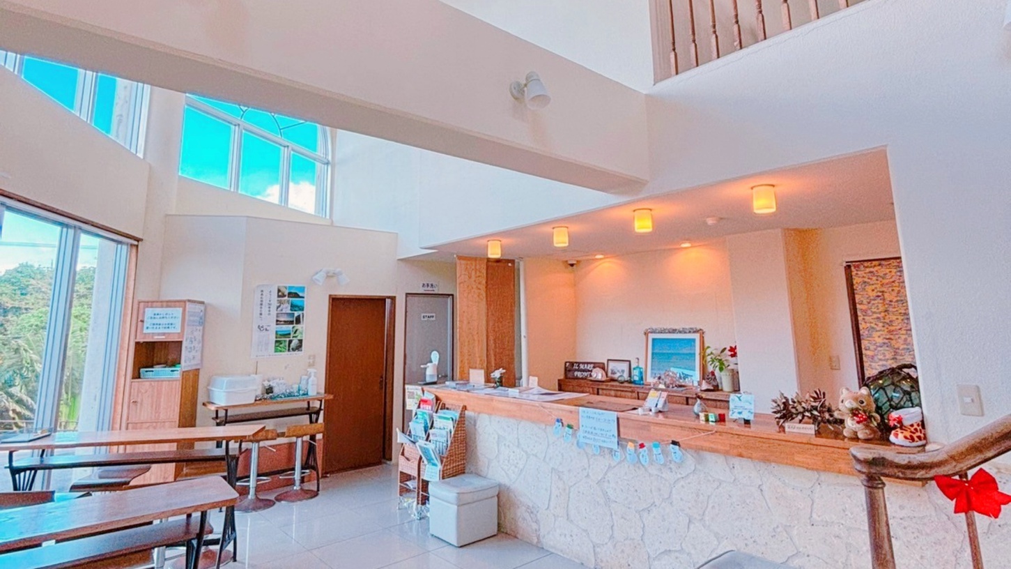 *フロント：温かみのあるフロントで、皆様をお待ちしております♪