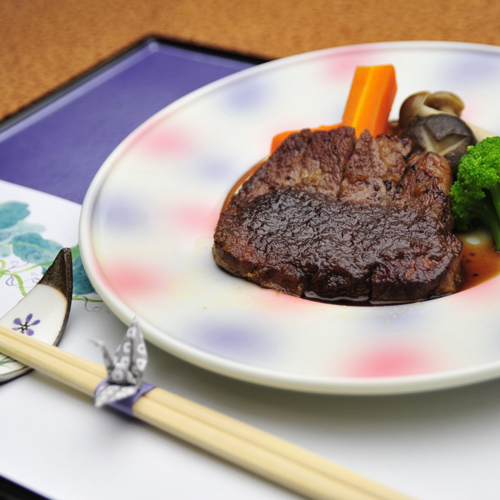 *【夕食例】一品一品お部屋でお楽しみ頂けます。