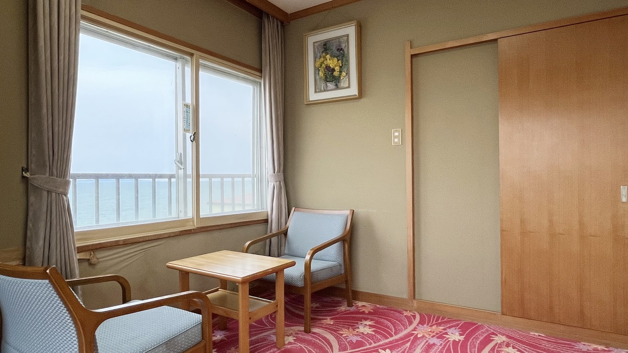 *【客室一例】海側眺望が自慢！日本海を見下ろすお部屋でごゆっくり