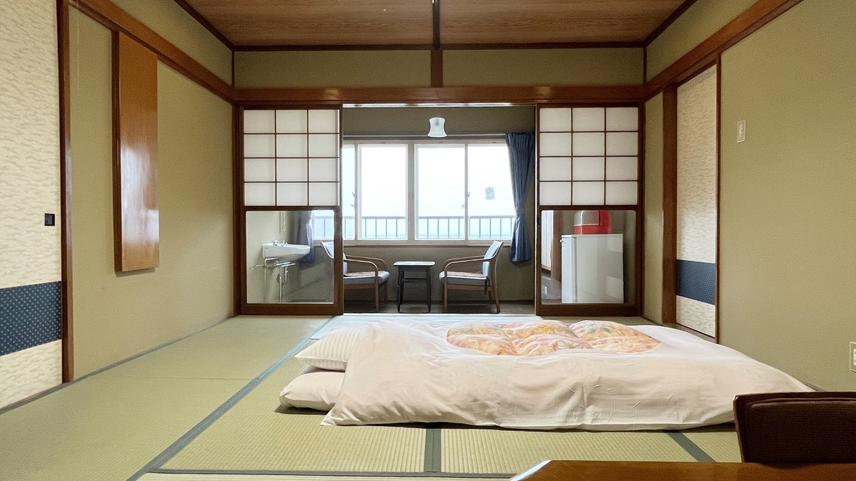 *【客室一例】お布団は事前にご準備しておりますのでお好きなタイミングでお寛ぎください