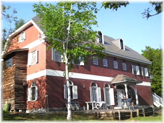 天然温泉付大型貸別荘レンガ館