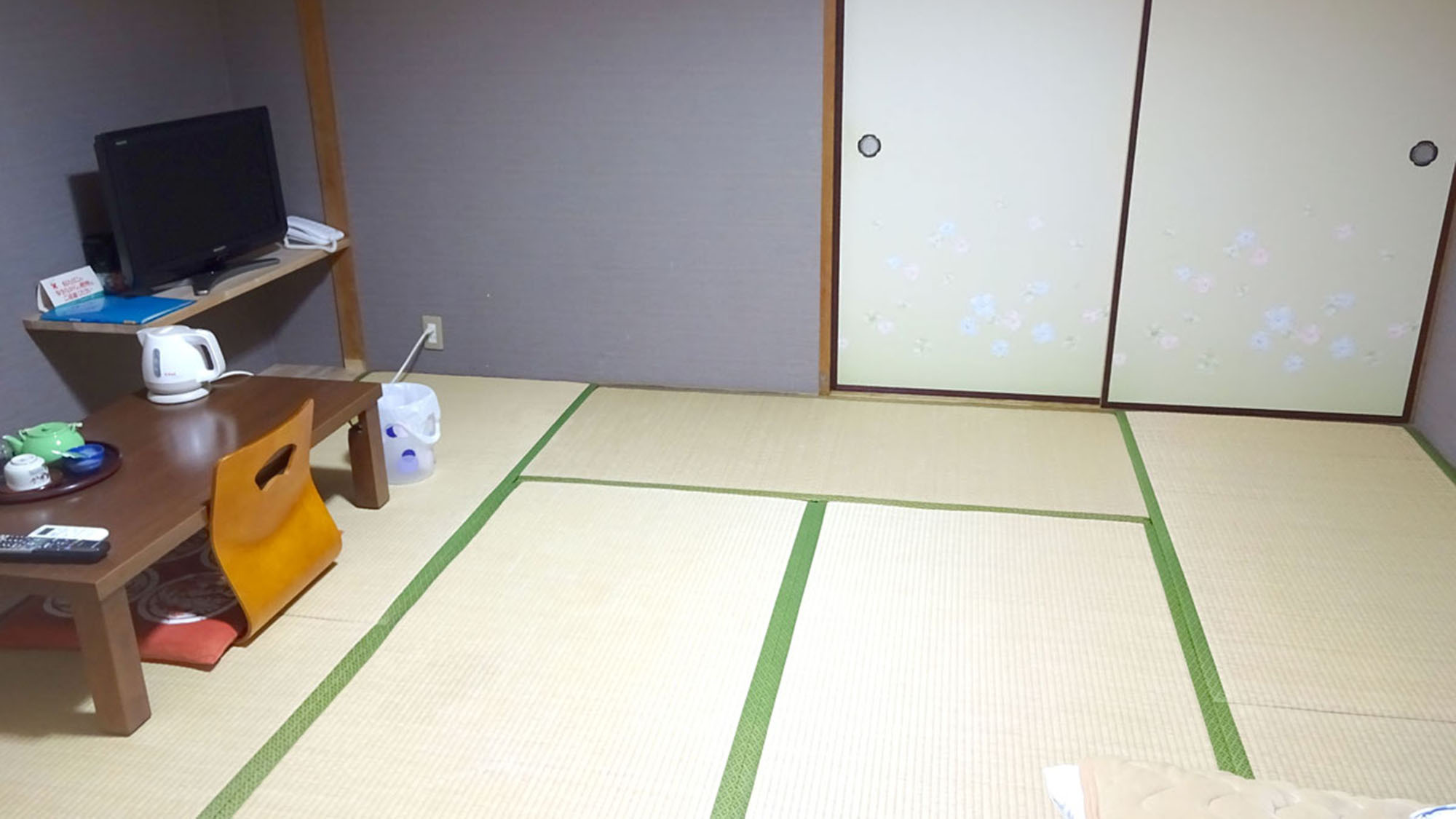 ・【和室8畳一例】シンプルな畳のお部屋になります