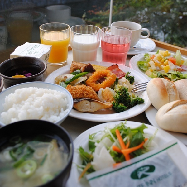 バイキング朝食