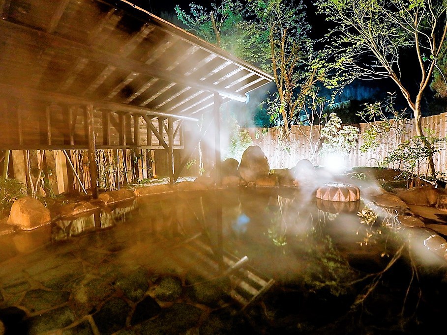 露天風呂「満天の湯」