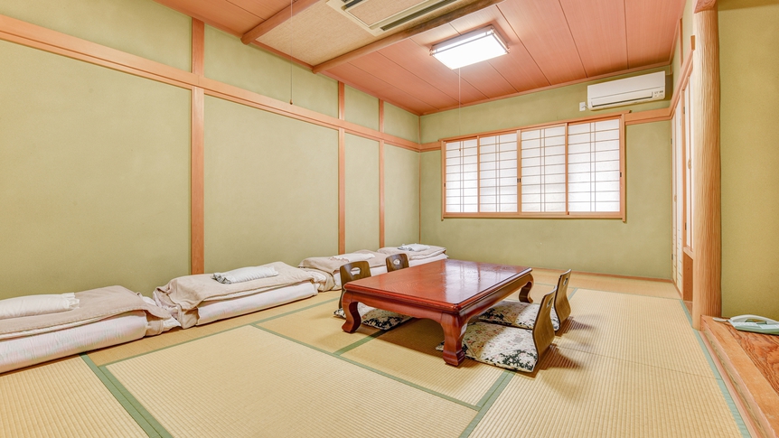 Yumotokan(Gifu) Set in a prime location of Seki, Yumotokan(Gifu) puts everything the city has to offer just outside your doorstep. Featuring a satisfying list of amenities, guests will find their stay at the property