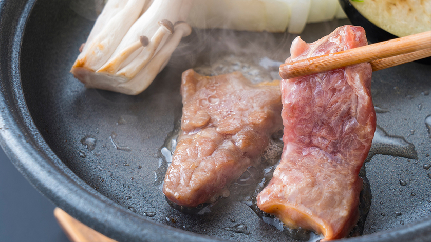 直前割国産牛陶板焼き／一例