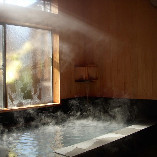 【vivaなヒバ湯】朝のhiba風呂も爽やか。天然硫黄泉のアロマで1日を始めましょ♪