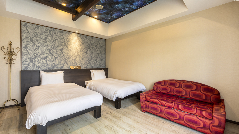 【スタンダード・ツイン】住むような心地よさ。異なるデザインのツインルームで特別な一日を（206）