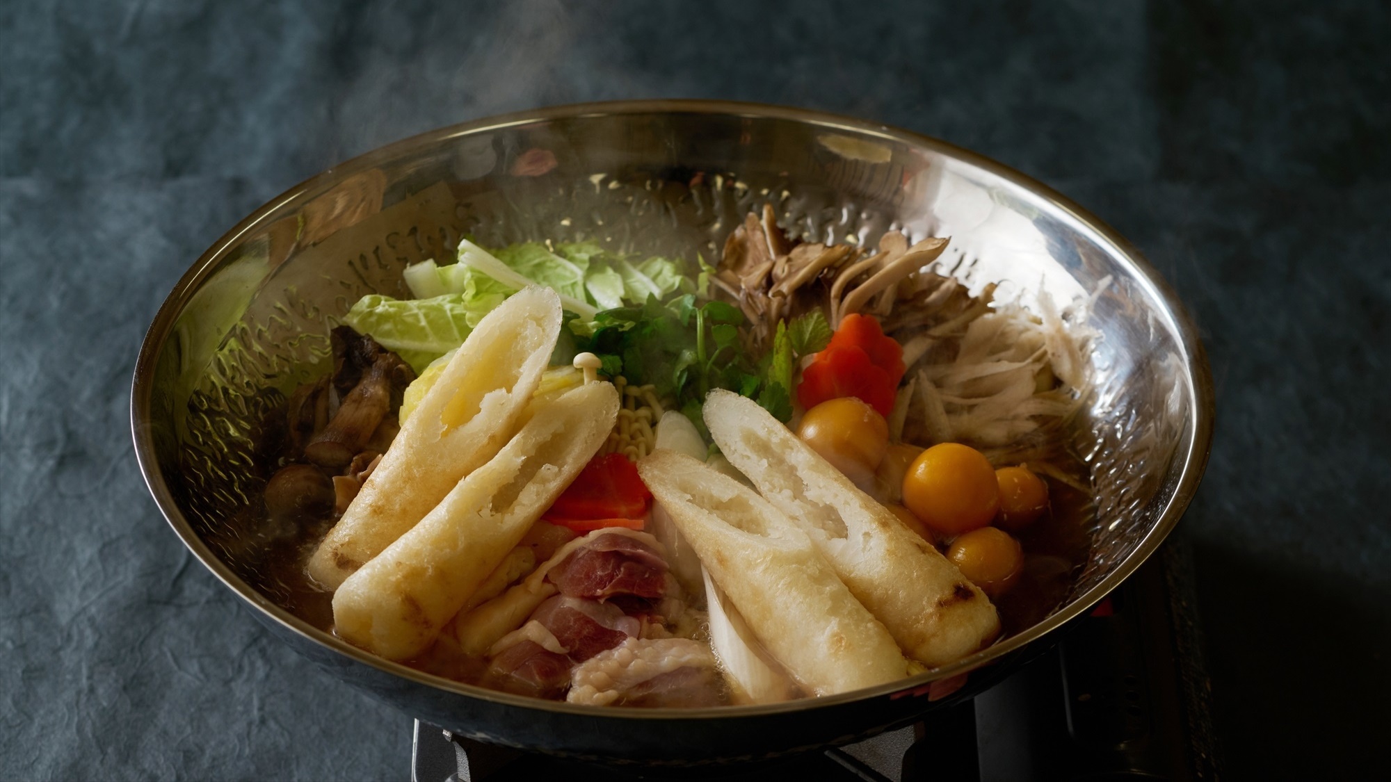 夕食一例｜比内地鶏の旨味がたっぷり※鍋は2人前