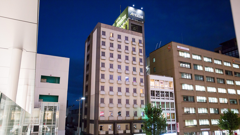 ホテル外観（夜）JR岡山駅東口から徒歩５分♪