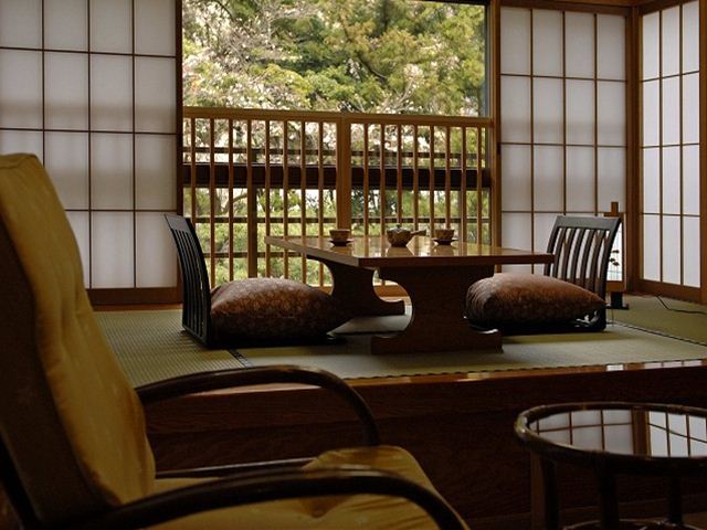 Shintokan(Mie) Shintokan(Mie) is conveniently located in the popular Tsu area. The property offers a high standard of service and amenities to suit the individual needs of all travelers. Service-minded staff will we