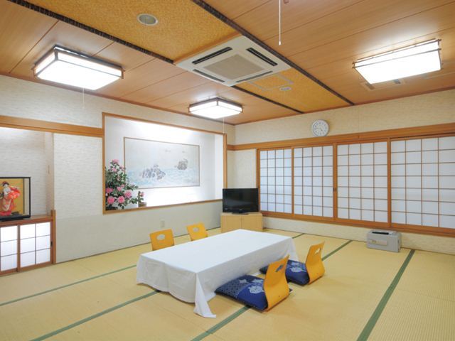Dochu Land Shin Onsen Dochu Land Shin Onsen is conveniently located in the popular Awa area. The property offers a high standard of service and amenities to suit the individual needs of all travelers. Fax or photo copying 