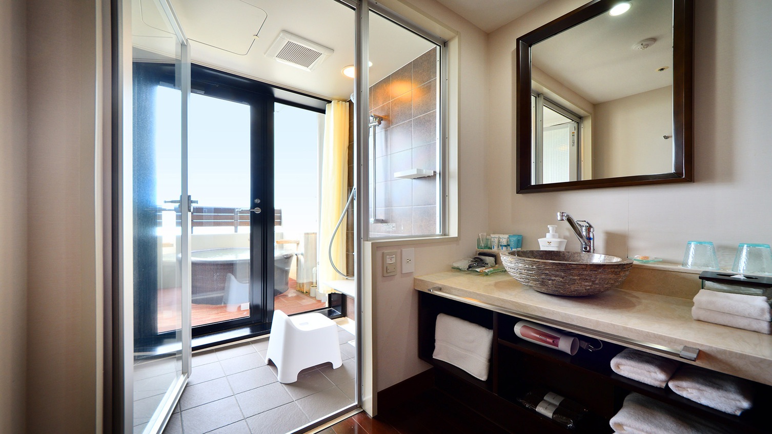 露天風呂付和洋室(オーシャンビュー・源泉かけ流し露天風呂)