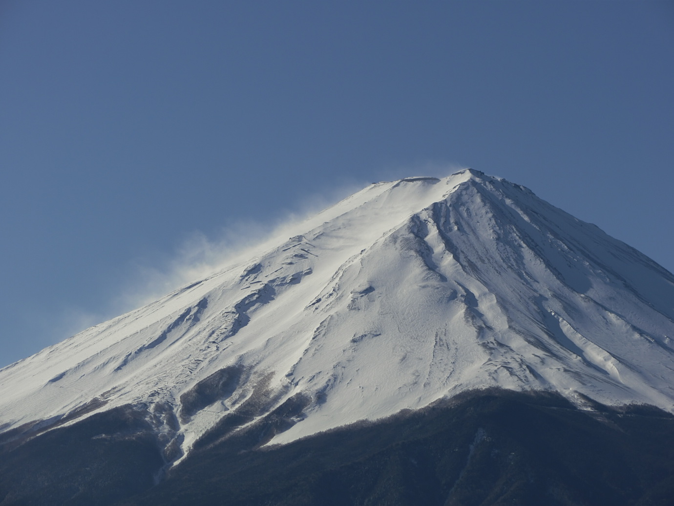冬の富士山はいいでしょう。