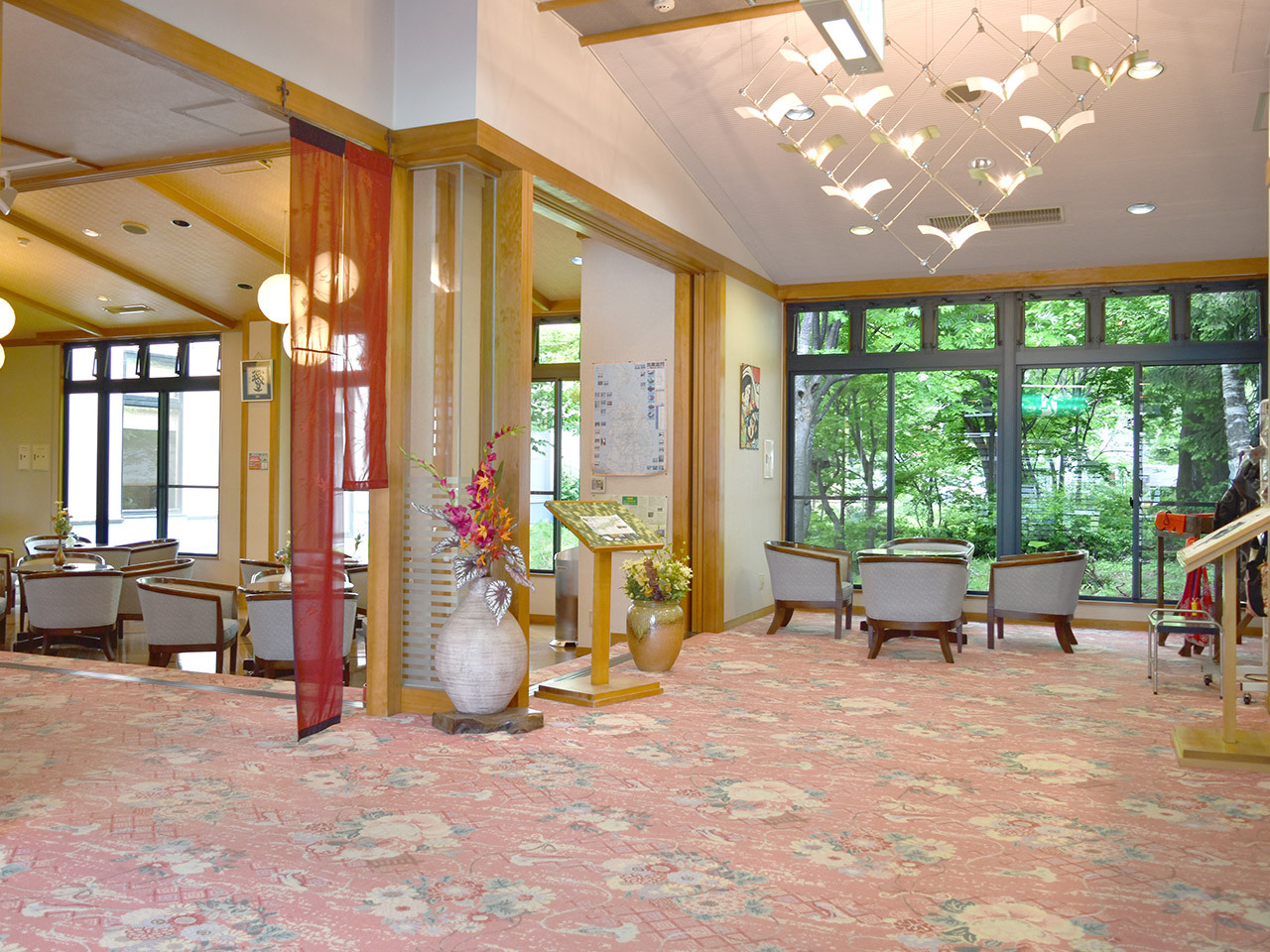 湖四季の宿 弁慶 ロビー