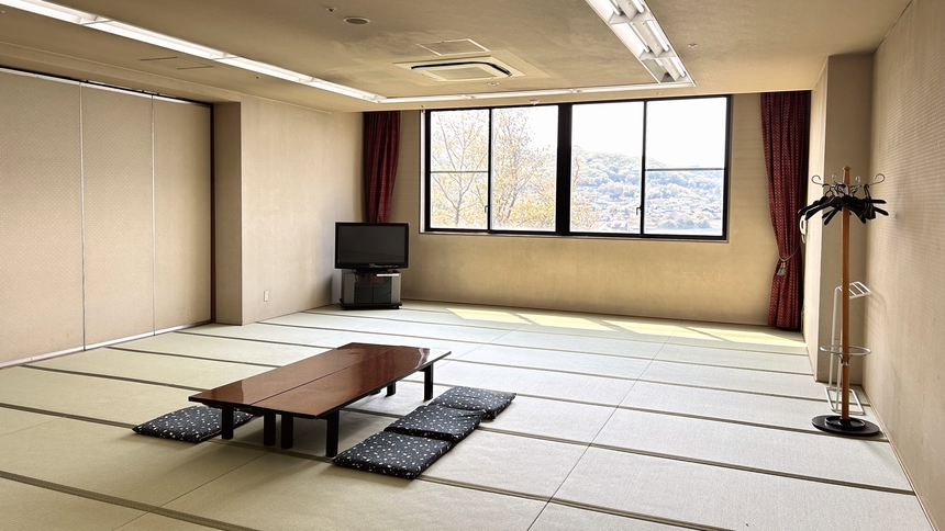 和室40畳（バス・トイレなし）合宿や団体などのご利用にぴったり！