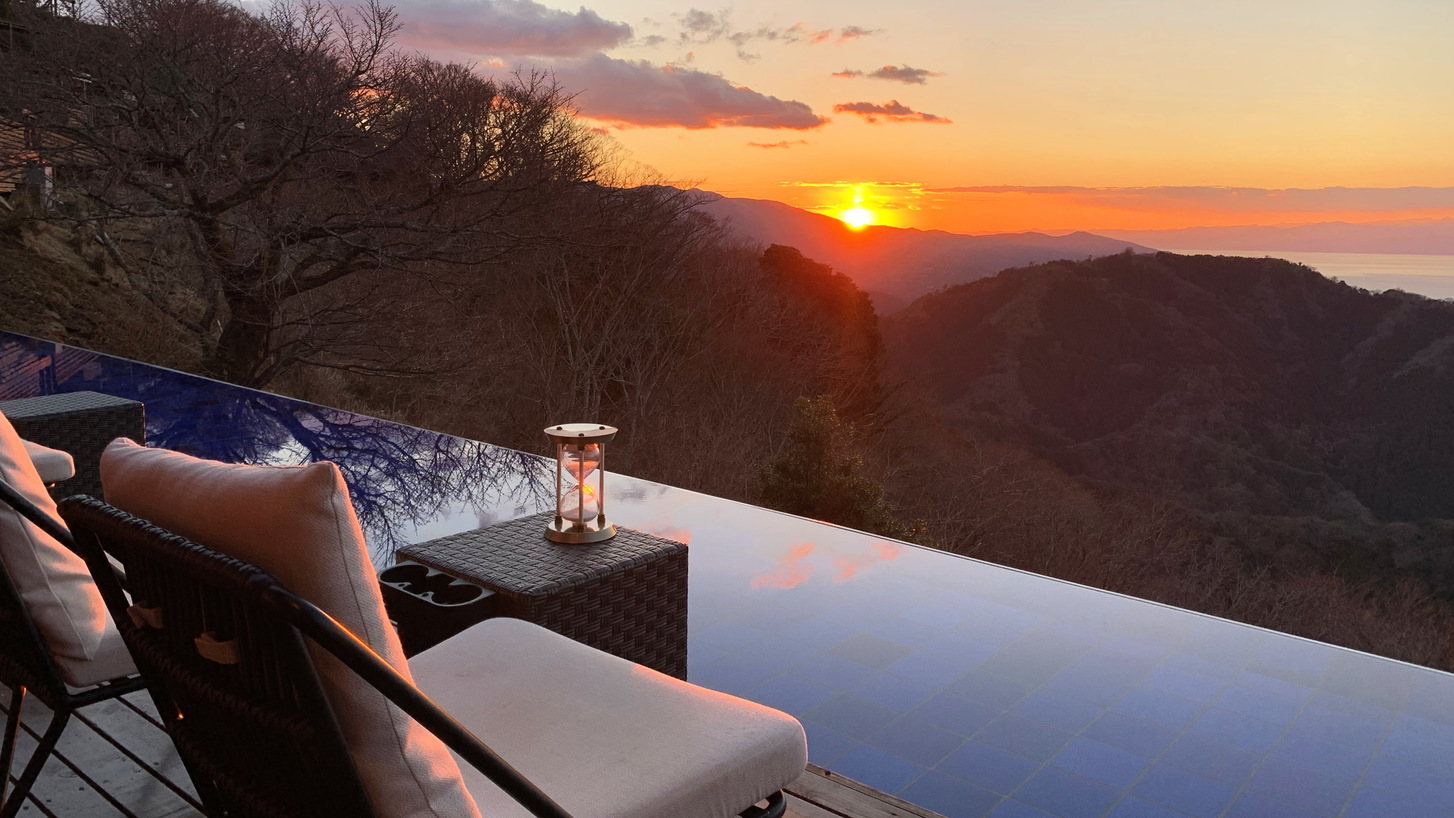 伊豆パノラマパーク山頂の夕景