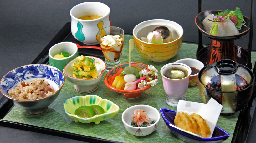 【日本料理・富士】いろいろな味が楽しい！各種御膳。