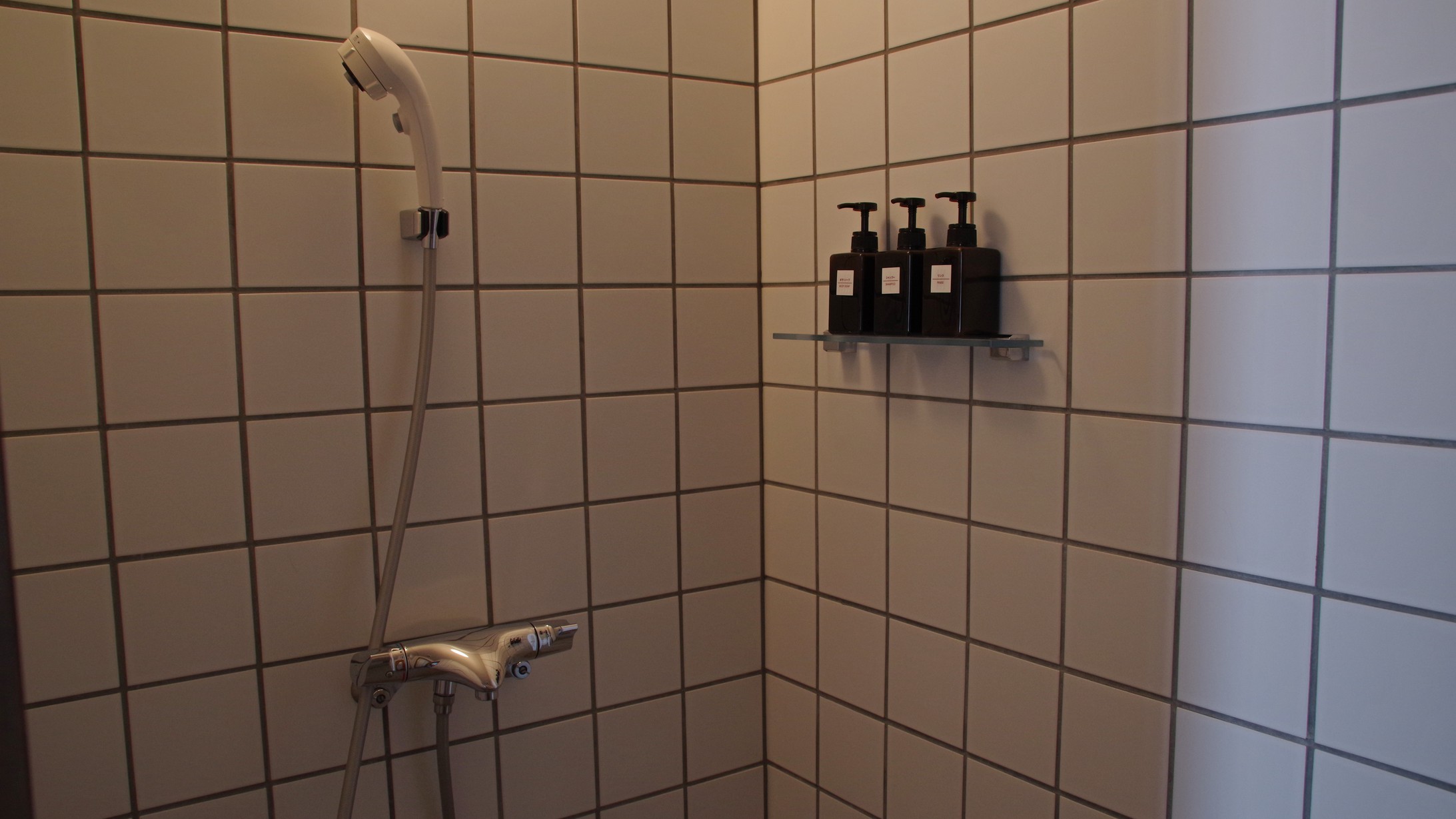 【離れ】2階シャワー室