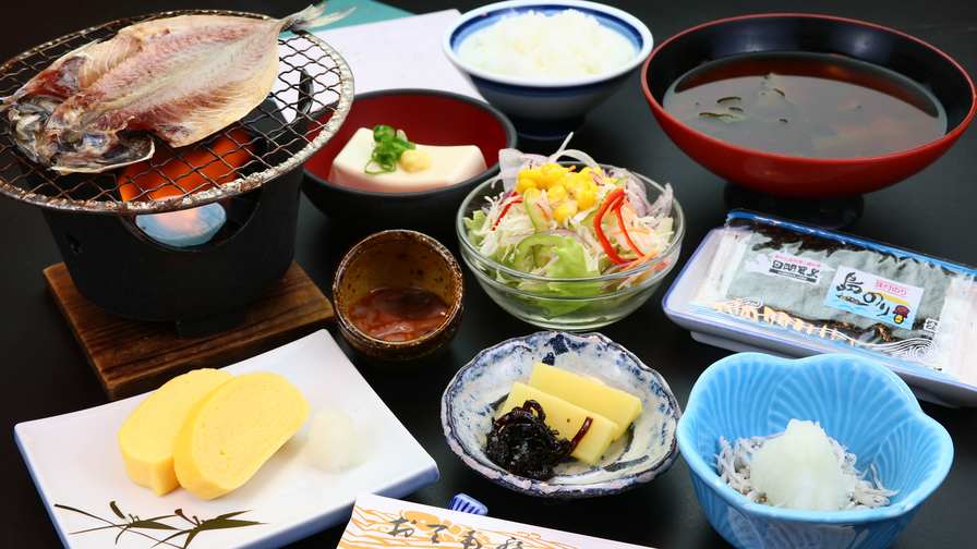 *日間賀島ならではの海鮮を豊富に使った朝食です！