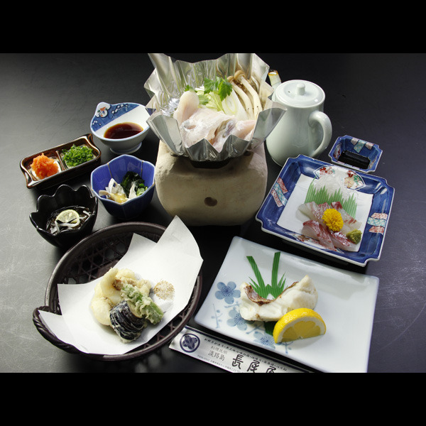 This photo about Minshuku Nagaoya (Awajishima) shared on HyHotel.com