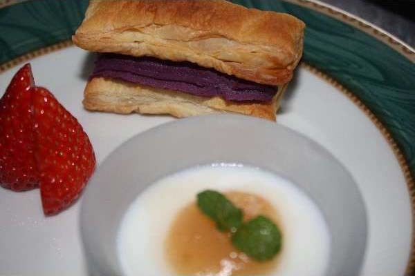 季節のフルーツのデザート