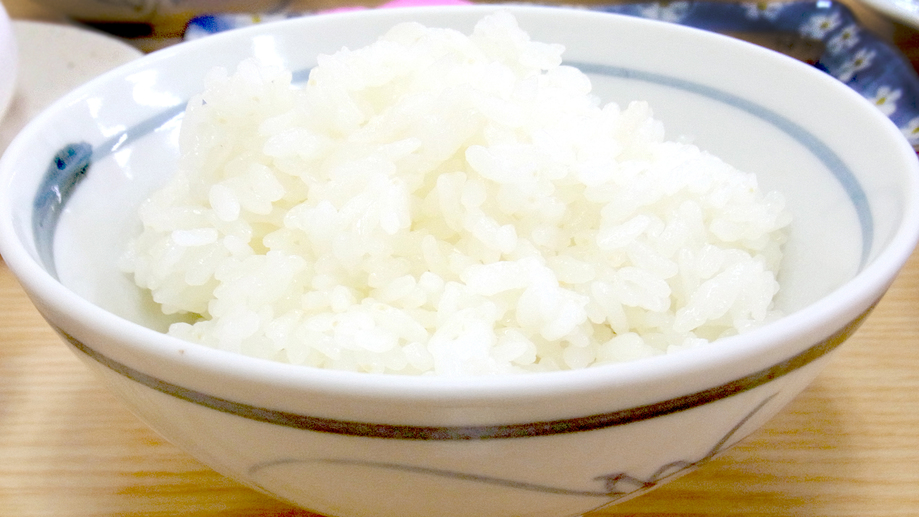 【地元産の釜炊きご販】お米は地元の清流で造られた地産米！ガス釜で炊いてつやつやふっくら♪